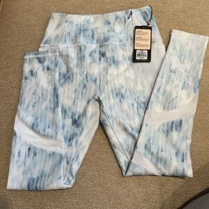 NWT CALIA by Carrie Underwood Light Blue Patterned Jeggings